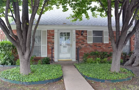 1123 Roaring Springs Rd, Fort Worth, TX 76114