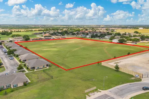427 N Hyde Park Blvd, Cleburne, TX 76033