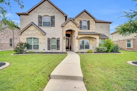 132 Pinewood Ave, Red Oak, TX 75154