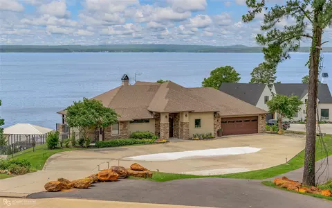 270 Cypress Village Dr, Many, LA 71449