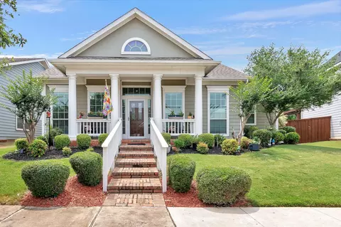 6229 Winter Park Dr, North Richland Hills, TX 76180