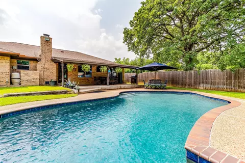 409 Evans Dr, Euless, TX 76040 photo 39