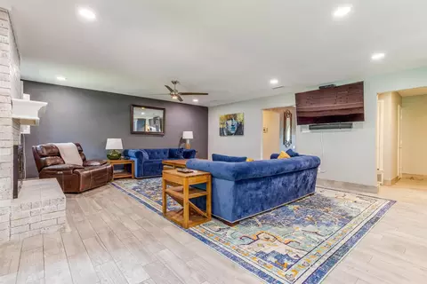 409 Evans Dr, Euless, TX 76040 photo 14