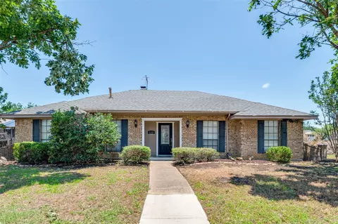 2143 Tampico Dr, Carrollton, TX 75006