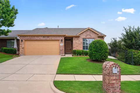 3900 Pineoak Ln, Denton, TX 76210