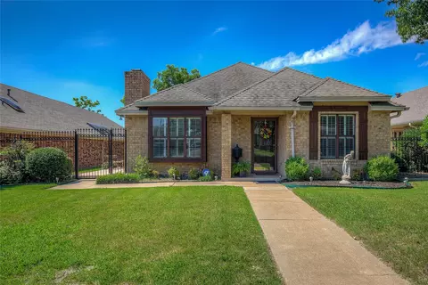 3107 Bonham St, Greenville, TX 75402