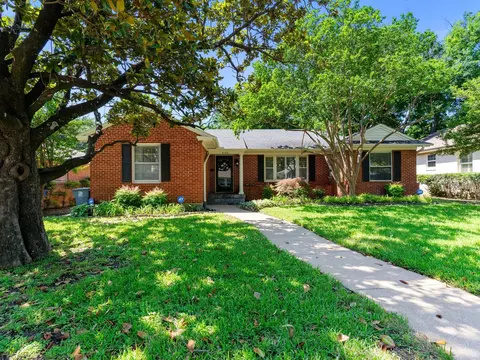 6122 Sudbury Dr, Dallas, TX 75214