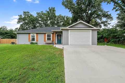 533 Wildewood Dr, Chandler, TX 75758