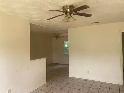 1006 Blanco Dr, Euless, TX 76039 photo 2