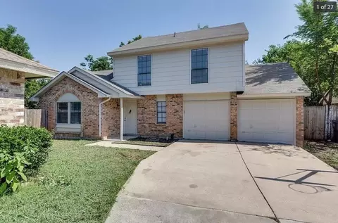 6768 Dandelion Dr, Fort Worth, TX 76137