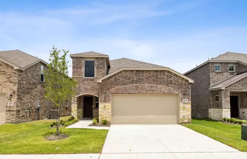 2035 Henrietta Dr, Forney, TX 75126
