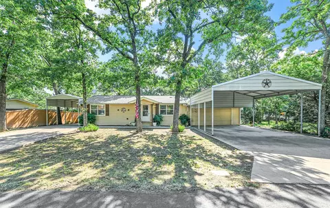 218 Hickory Ln, Hickory Creek, TX 75065