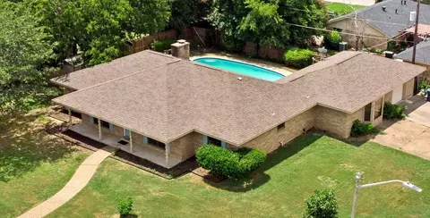3445 Denbury Dr, Fort Worth, TX 76133
