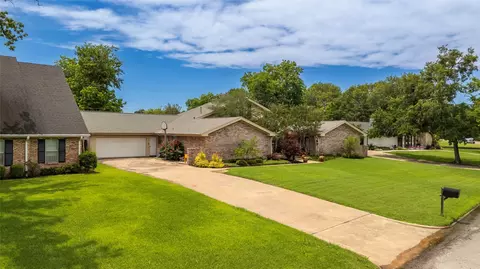 Exterior - 2907 Tanglewood Dr, Commerce, TX 75428 photo 14 of 14