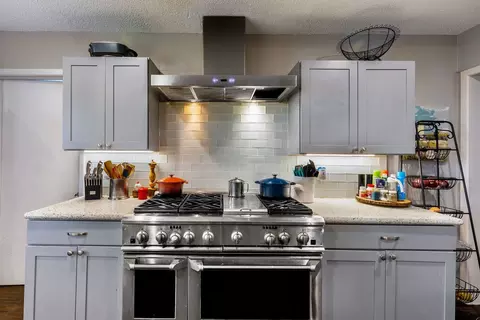 Kitchen - 2907 Tanglewood Dr, Commerce, TX 75428 photo 2 of 3