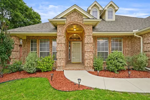 2801 White Rock Dr, Fort Worth, TX 76131