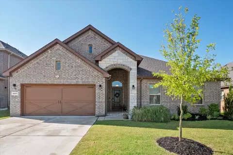 1007 Virginia Dr, Mansfield, TX 76063