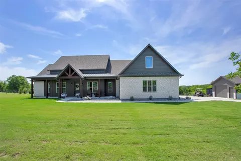 1583 Mayes Dr, Sherman, TX 75090