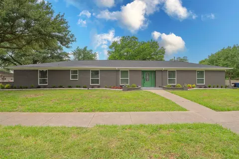 4001 Kazak St, Garland, TX 75041