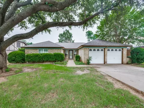 6536 Victoria Ave, North Richland Hills, TX 76180