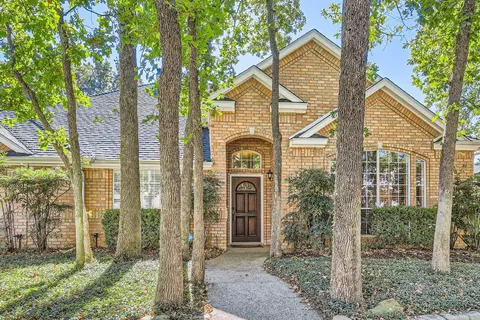 3210 Summergrove Dr, Arlington, TX 76001