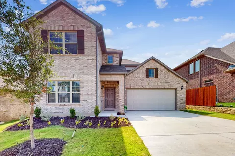 9517 Lanshire Ln, Fort Worth, TX 76131
