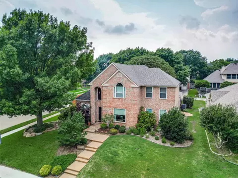 8801 Smokey Dr, Plano, TX 75025