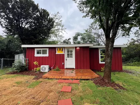 137 Crowfoot Ln, Whitney, TX 76692