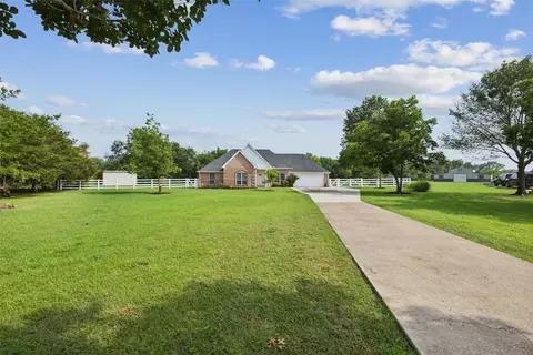 180 Nubes Cir, Royse City, TX 75189