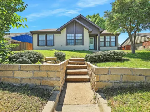 2501 High Hollow Dr, Garland, TX 75041