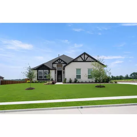 1124 Willow Lake Dr, Desoto, TX 75115