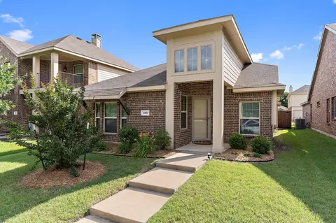 235 Haywood Cir, Lancaster, TX 75146