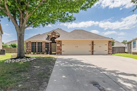 4921 Galley Cir, Fort Worth, TX 76135