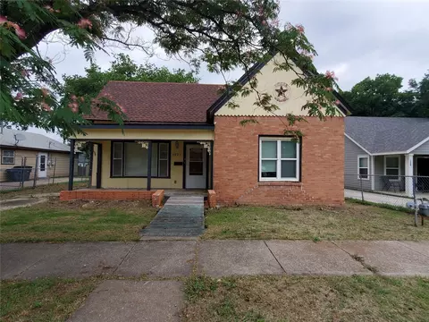 1021 E Cannon St, Fort Worth, TX 76104