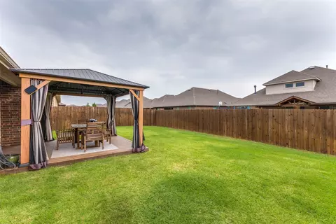 Exterior - 4033 Ellinger Dr, Heath, TX 75126 photo 5 of 6