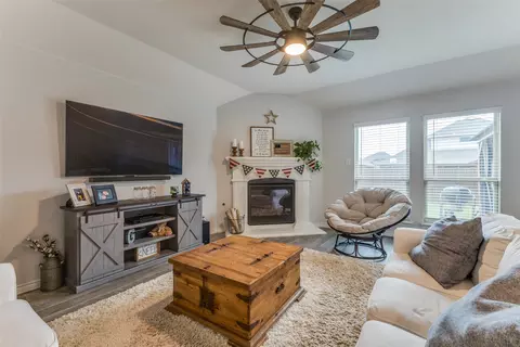 Living - 4033 Ellinger Dr, Heath, TX 75126 photo 1 of 3