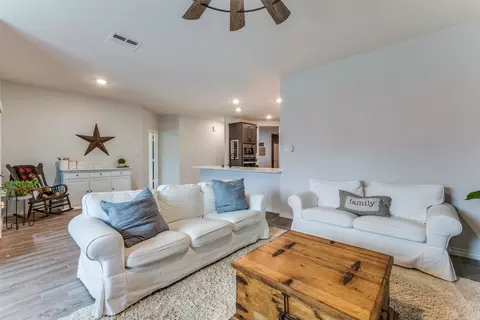 Living - 4033 Ellinger Dr, Heath, TX 75126 photo 3 of 3