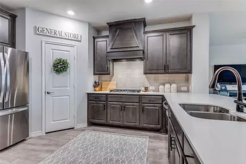 Kitchen - 4033 Ellinger Dr, Heath, TX 75126 photo 3 of 3