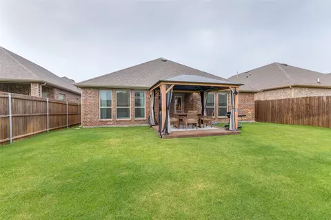 Exterior - 4033 Ellinger Dr, Heath, TX 75126 photo 6 of 6