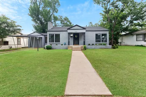 2329 Wyatt Ct, Fort Worth, TX 76119
