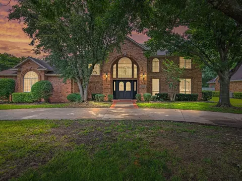 116 Vintage Dr, Waxahachie, TX 75165