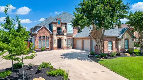 201 Trevino Ct, Mansfield, TX 76063