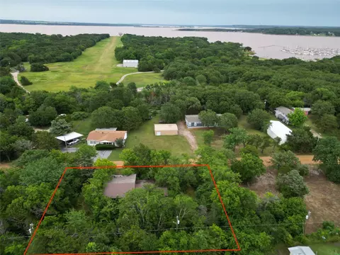 293 Glen Oaks Dr, Gordonville, TX 76245