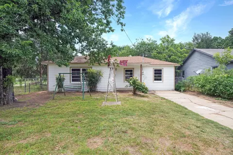 416 SE 4th Ave, Mineral Wells, TX 76067