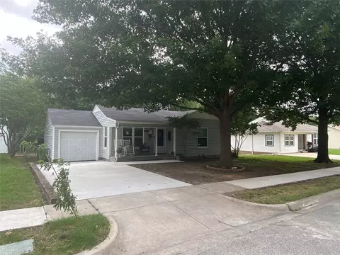 1115 Valley Vista Dr, Grapevine, TX 76051