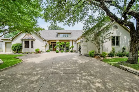 3924 Crescent Dr, Granbury, TX 76049