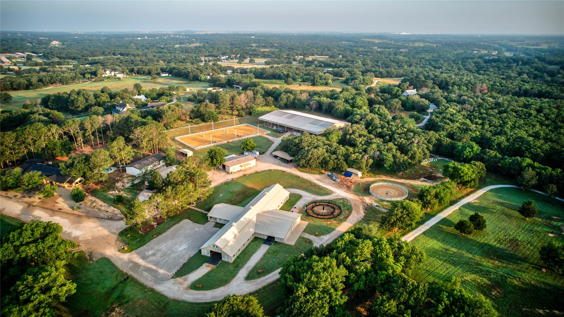 2201 E Hickory Hl Rd  