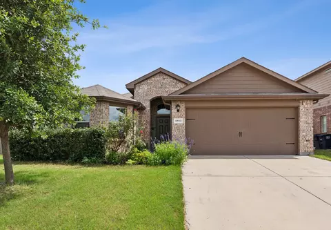 5112 Austin Ridge Dr, Fort Worth, TX 76179