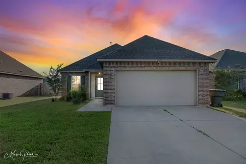 2105 Kayden Jay Dr, Bossier City, LA 71112