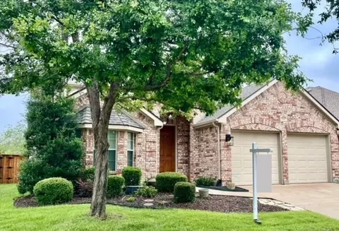 1229 Dayton Dr, Lantana, TX 76226